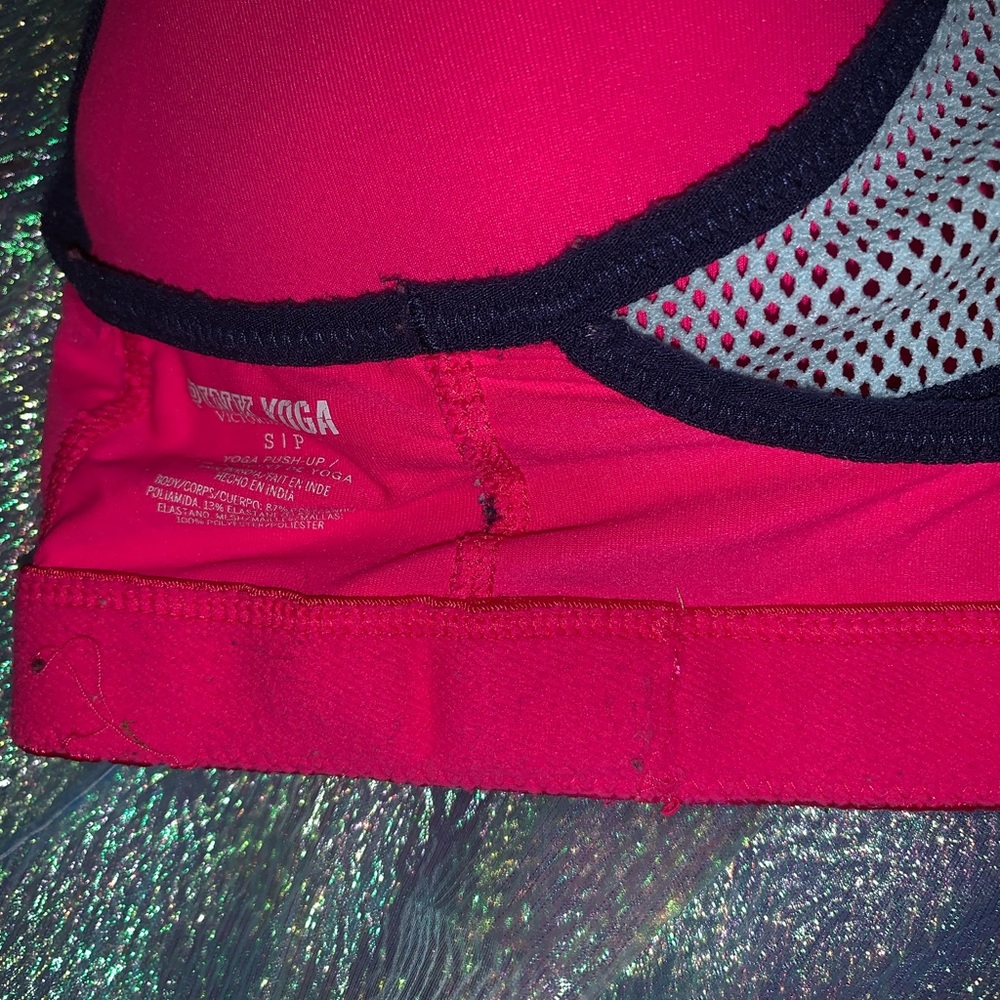 VS PINK Yoga Push Up Bra - Picture 4 of 4